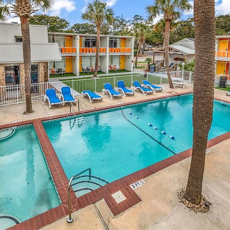 Holiday Shores Myrtle Beach Exterior photo